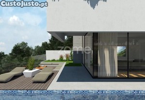 Moradia T3 Nova · 3 Suites · Lote Individual ·...