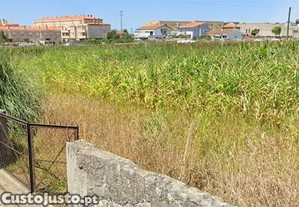 Terreno de 2000 m2 para construção de prédio / Moradias