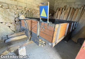 Reboque Agrcola 5000Kg basculante