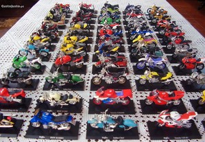 Coleção de 60 motos escala 1:18 - "Super Motos"