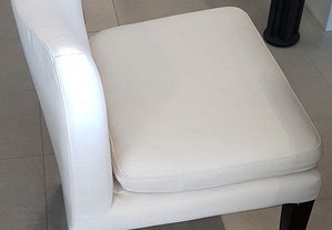 Cadeiras de Sala / Reunião 4 pés - tecido branco/b