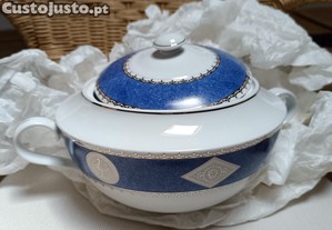 Baixela em porcelana de prestigiada marca portuguesa SPAL, (serviço jantar, chá e café), Edição Limitada, Nova