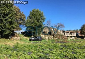 Quinta Para Restauro Em Serzedelo - Pvoa De Lanhoso