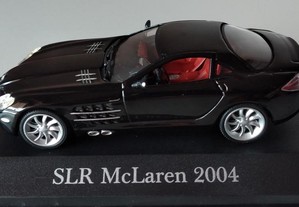 Miniatura 1:43 Colecção Mercedes-Benz SLR McLAREN (2004)