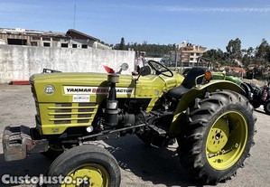 Trator Yanmar 330