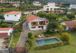 Moradia T4, Chalé De Montanha, Lote De 2100...
