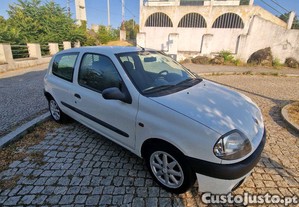Renault Clio 1.9d
