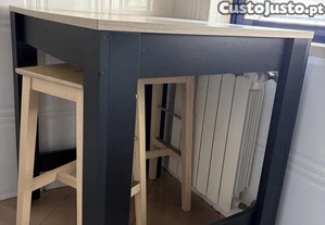 Mesa alta de cozinha conforama + 2 bancos altos ikea