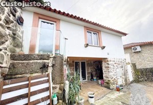 Casa / Villa T2 em Braves de 80,00 m