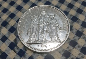 Linda moeda francesa de 10 frs 900 / 1000 prata Ano 1967