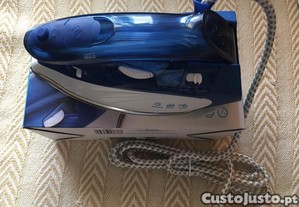 Ferro de engomar de viagem Qilive Novo, sem uso !