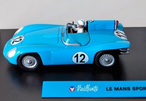 Miniatura 1:43 Diorama "Os Automóveis de Michel Vaillant" LE MANS SPORT *