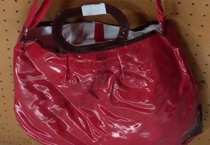 Mala saco vermelha