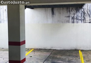 Disponvel Lugar de Garagem Prximo  Universidade Fernando Pessoa
