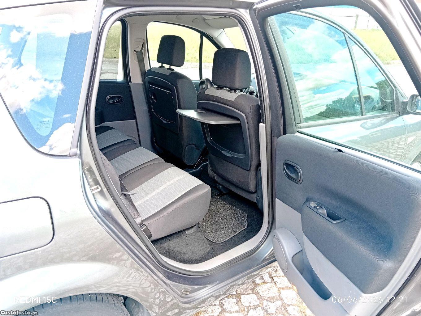 Renault Scénic 1.9 dci — fotografia 6