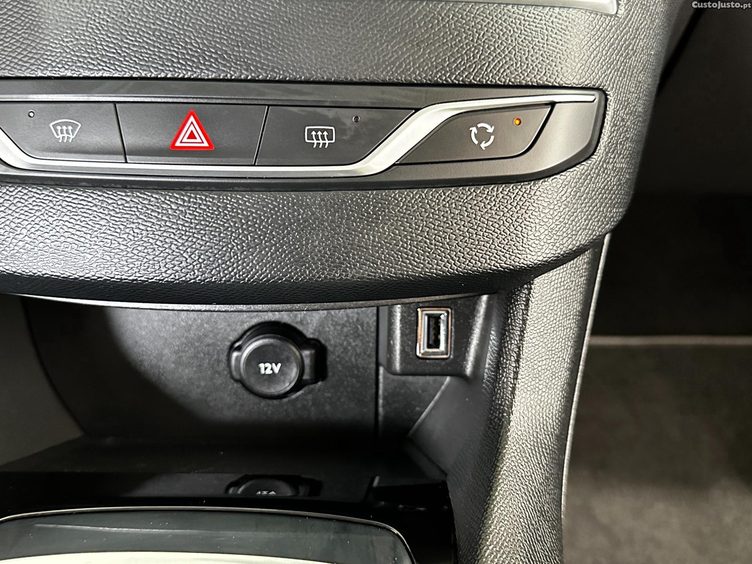 Peugeot 308 SW 1.5 BLUEHDI STYLE 102 CV - NACIONAL - 75084 KM — fotografia 11