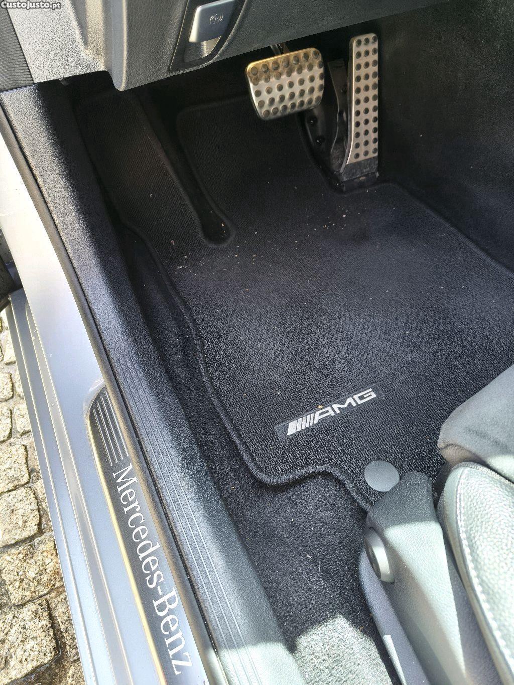 Mercedes-Benz E 220 AMG Line — fotografia 6