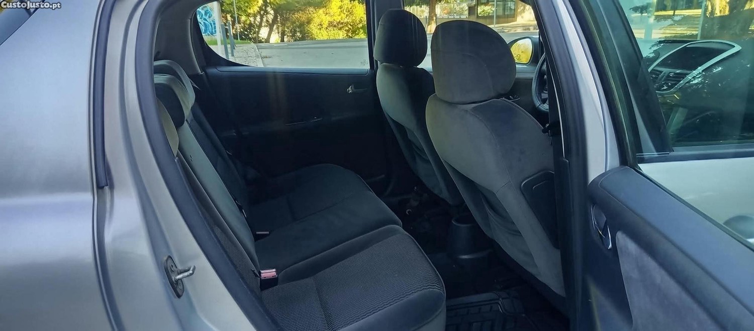 Peugeot 207 Full Extras — fotografia 6