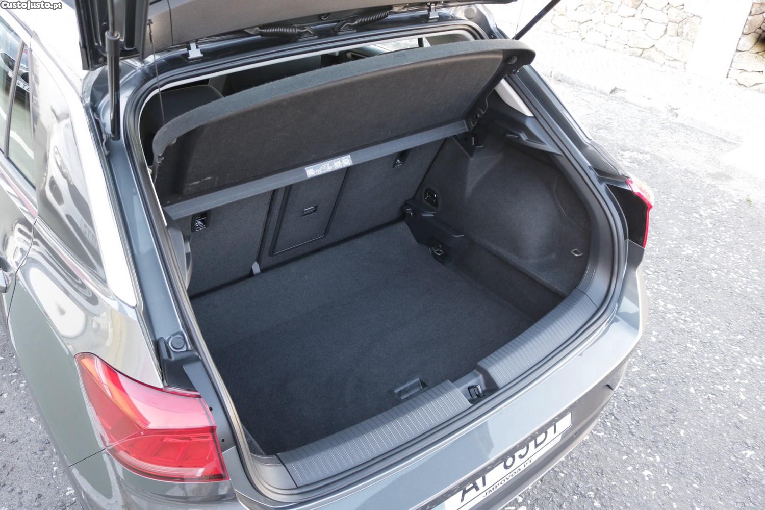 Volkswagen T-Roc 2.0 TDI Style 115cv — fotografia 47