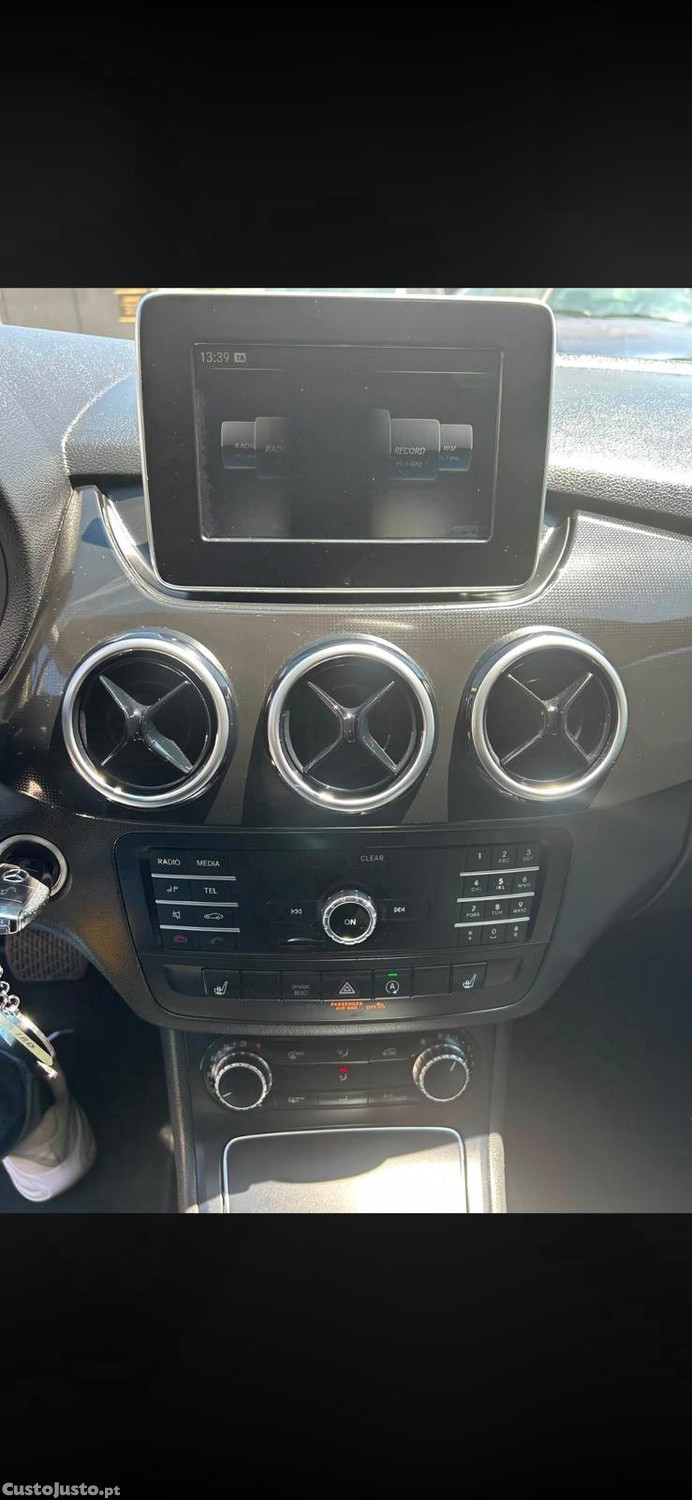 Mercedes-Benz A 180 180 D — photo 2