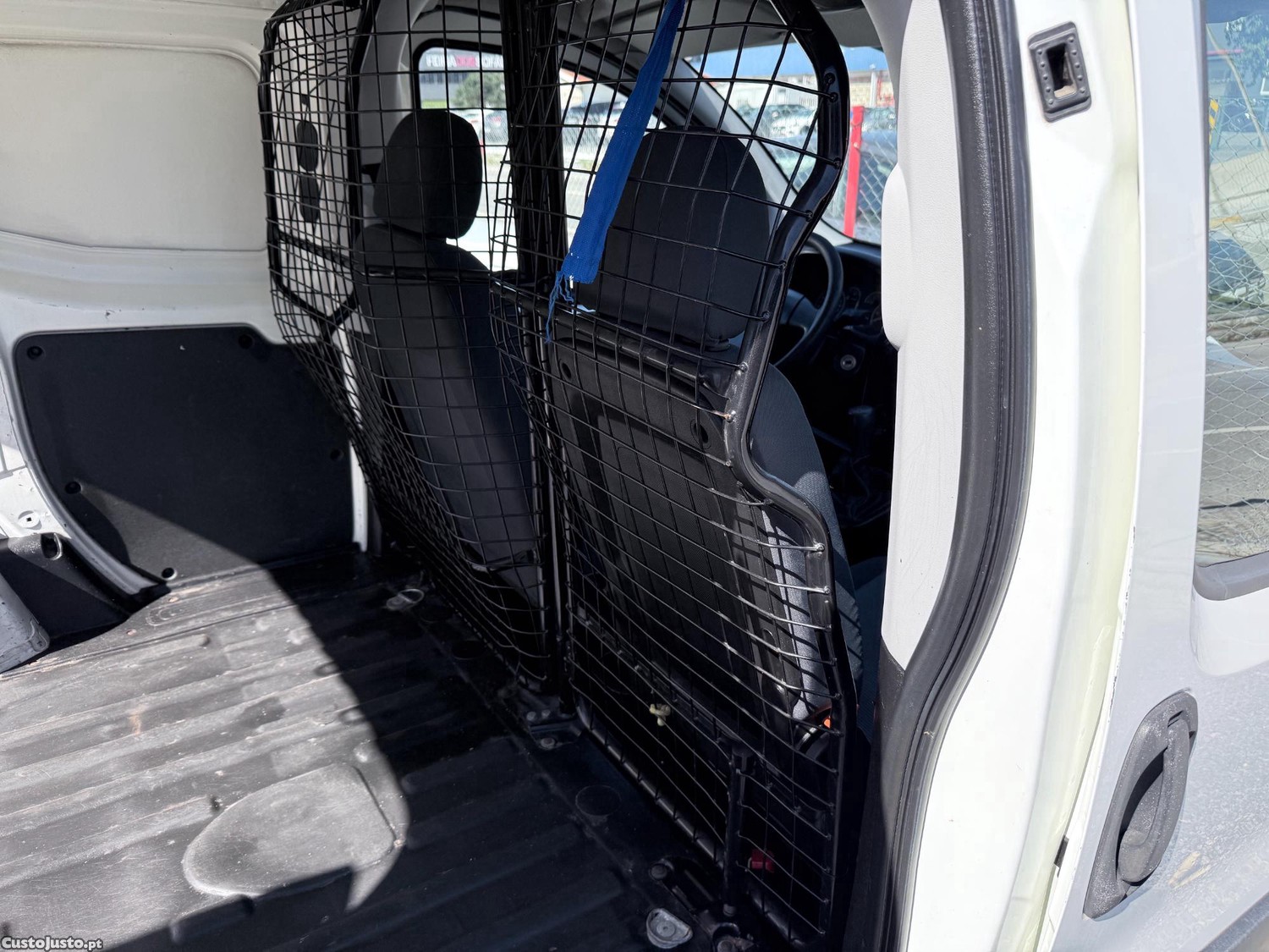 Peugeot Bipper 1.3 CDTI - 13 foto 5