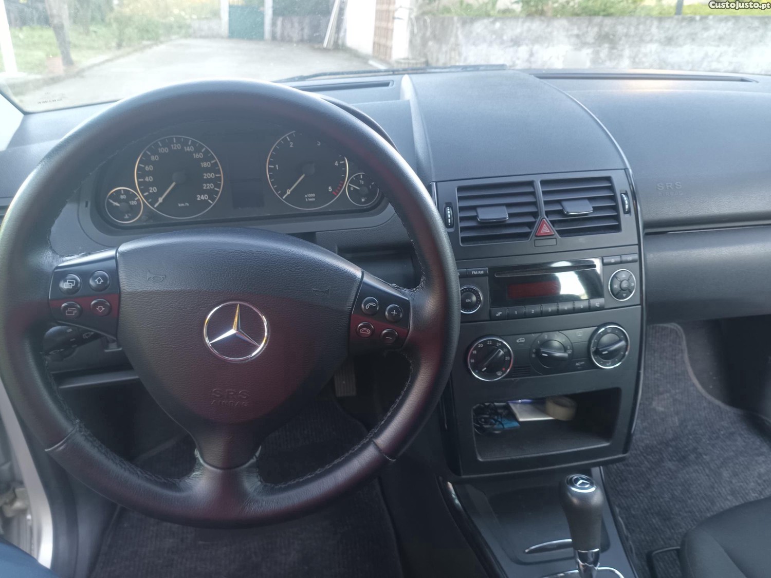 Mercedes-Benz A 180 CDI — fotografia 7