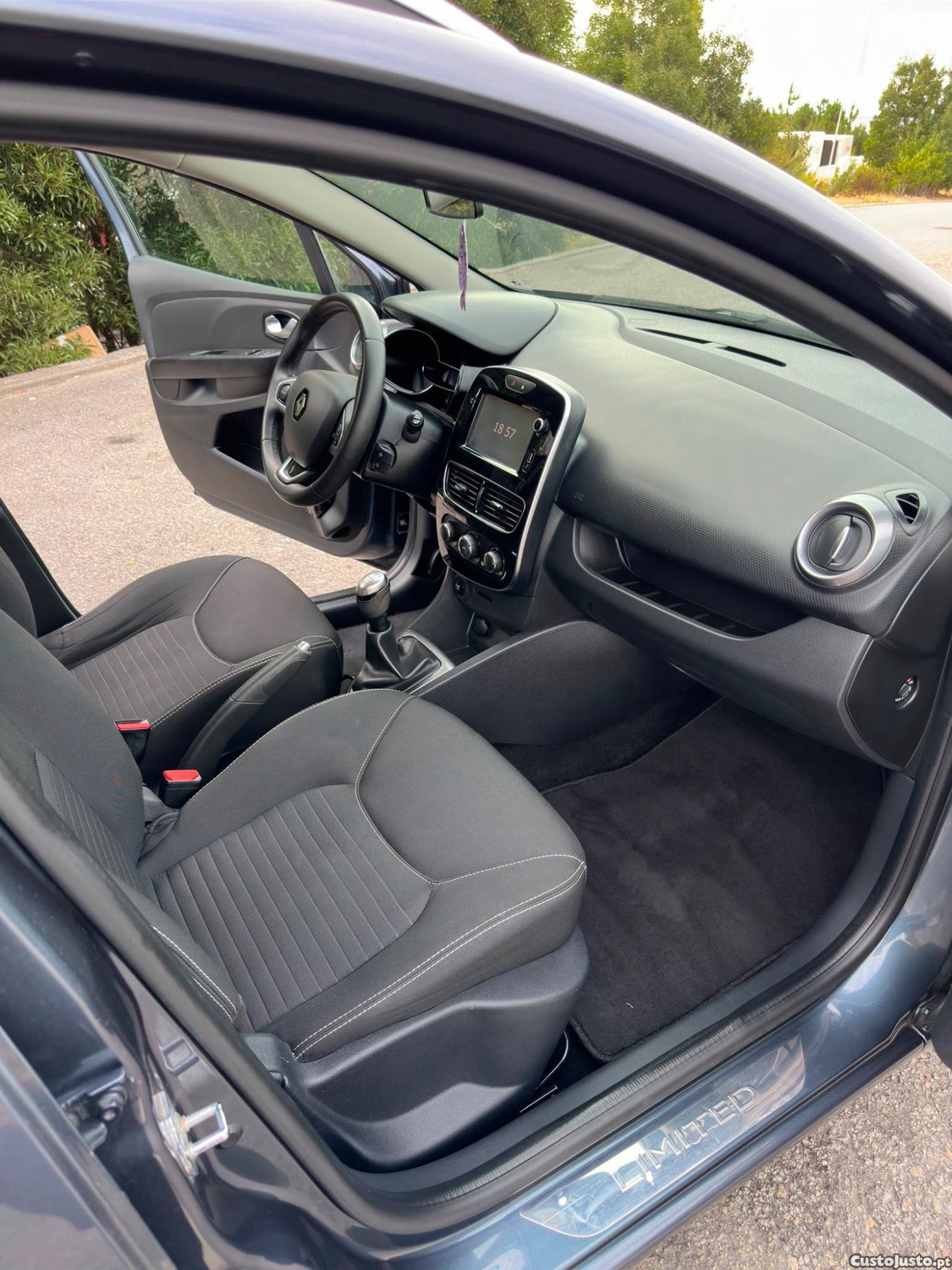 Renault Clio Limited Bose — fotografia 10