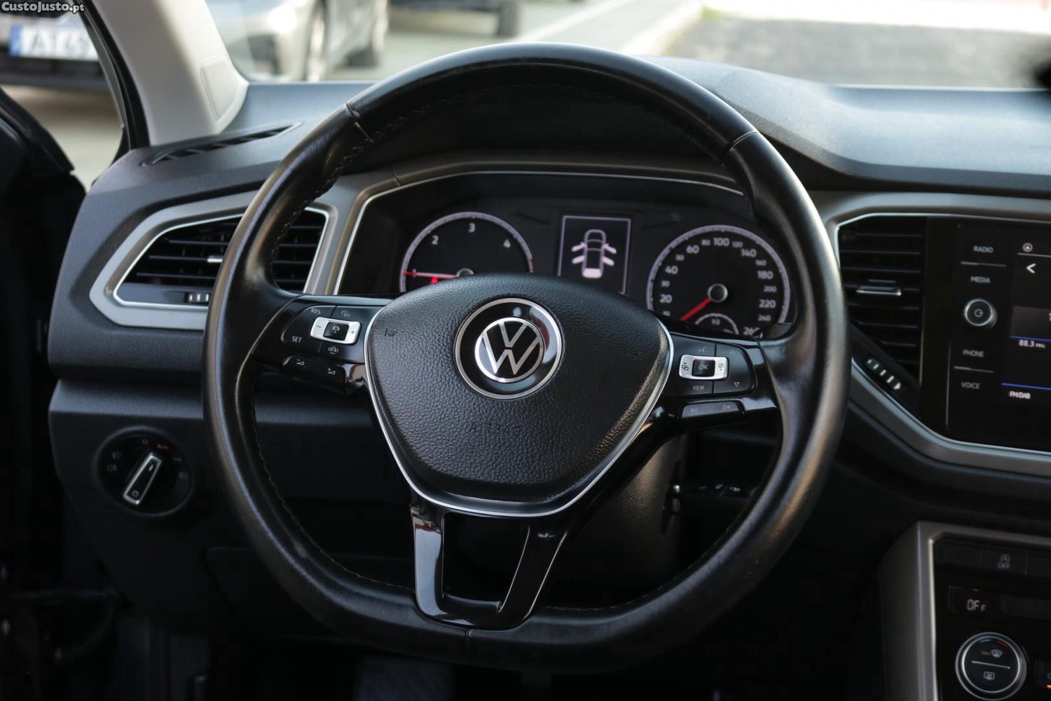 Volkswagen T-Roc 2.0 TDI Style 115cv — fotografia 34