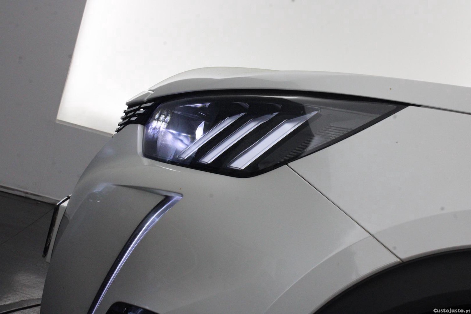 Peugeot e-2008 GT — fotografia 4