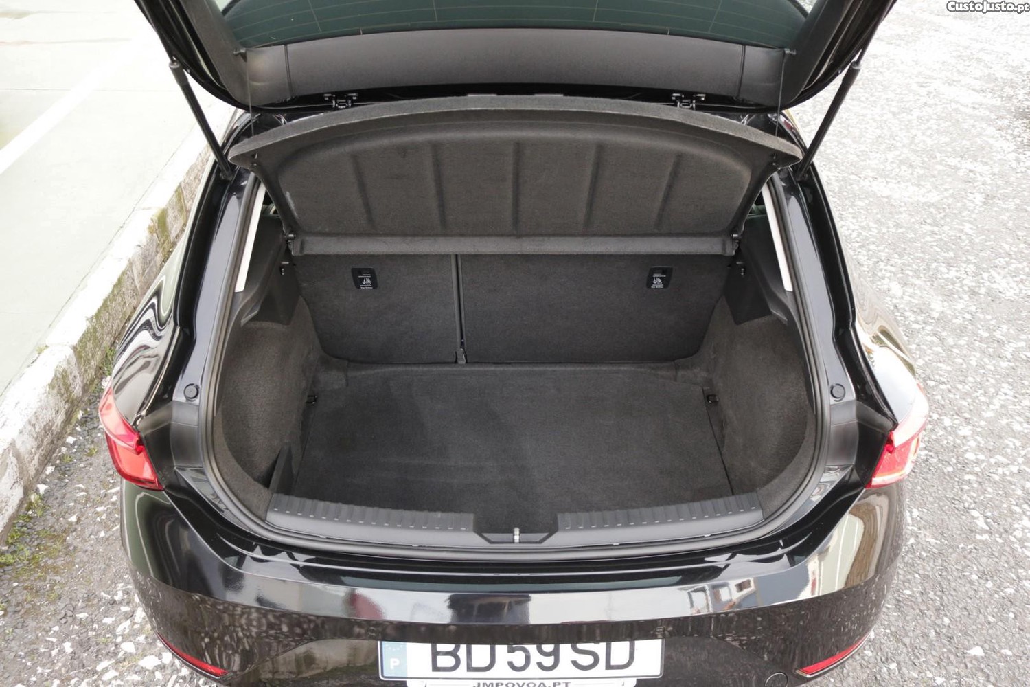 SEAT Leon 2.0 TDI Style — fotografia 44
