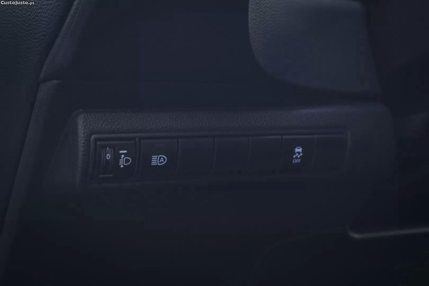Toyota Corolla 1.8 hybrid exclusive — fotografia 7