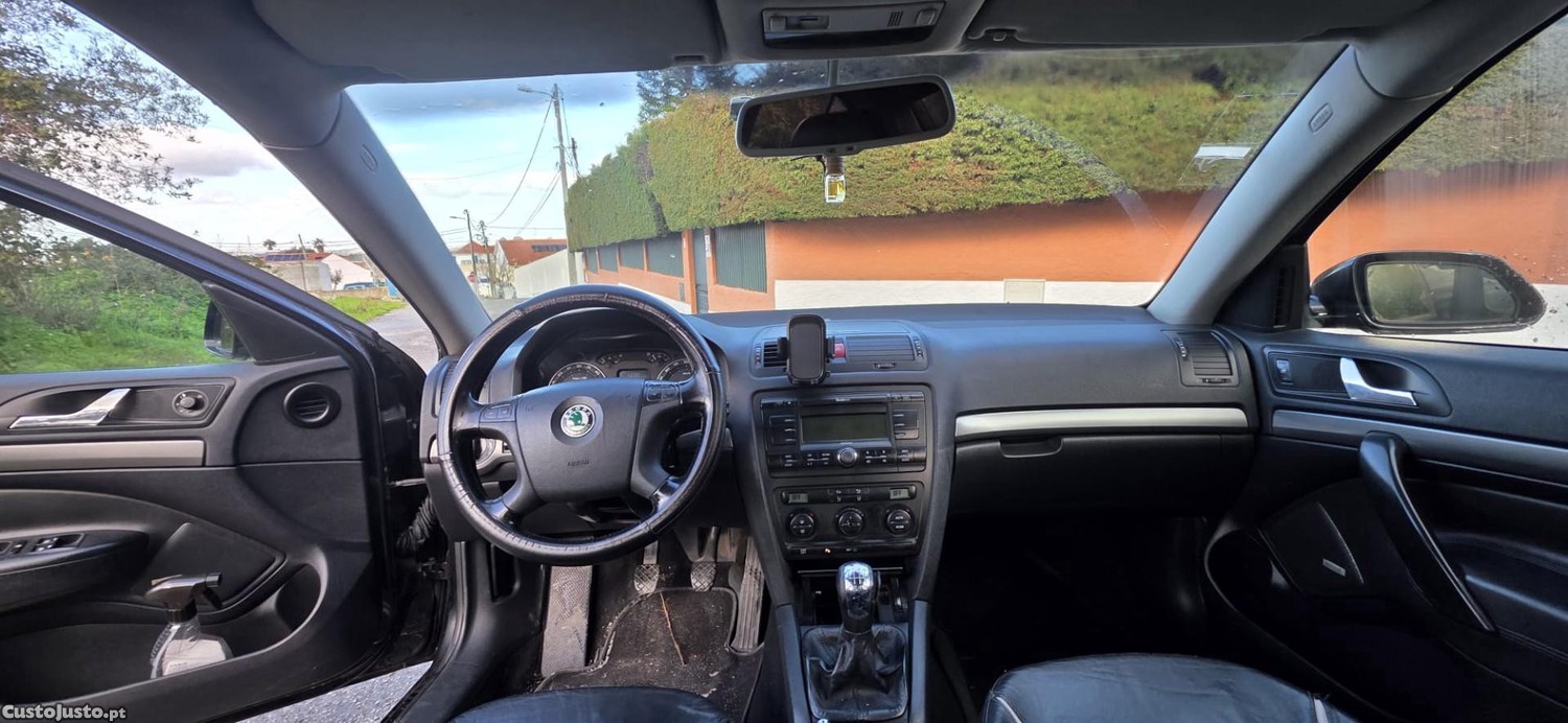 Skoda Octavia 2.0 TDI Sportline — photo 5