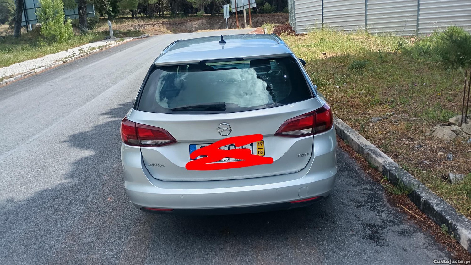 Opel Astra Sports Tourer — fotografia 2