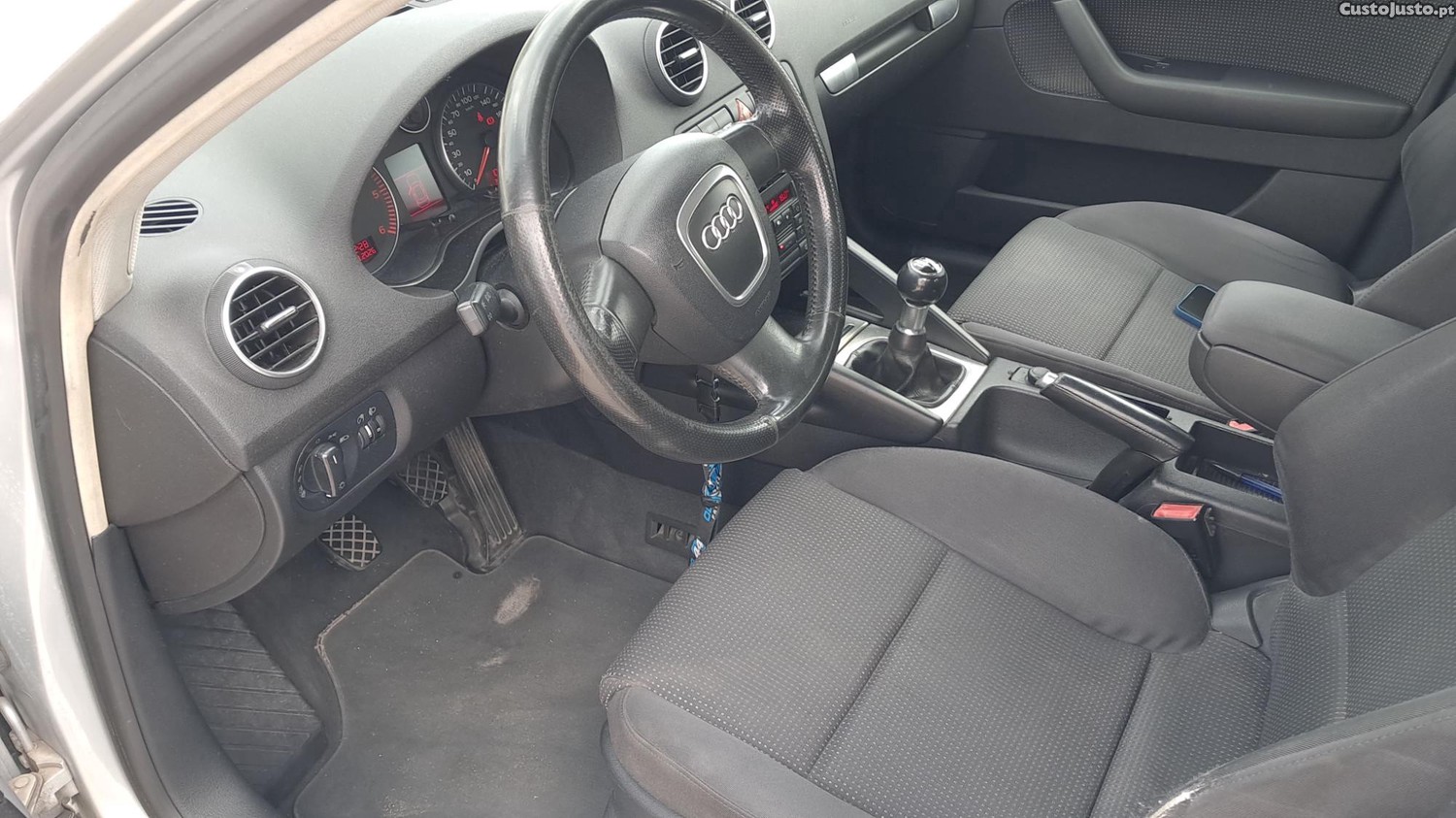 Audi A3 2.0 TDI 140CV — fotografia 8
