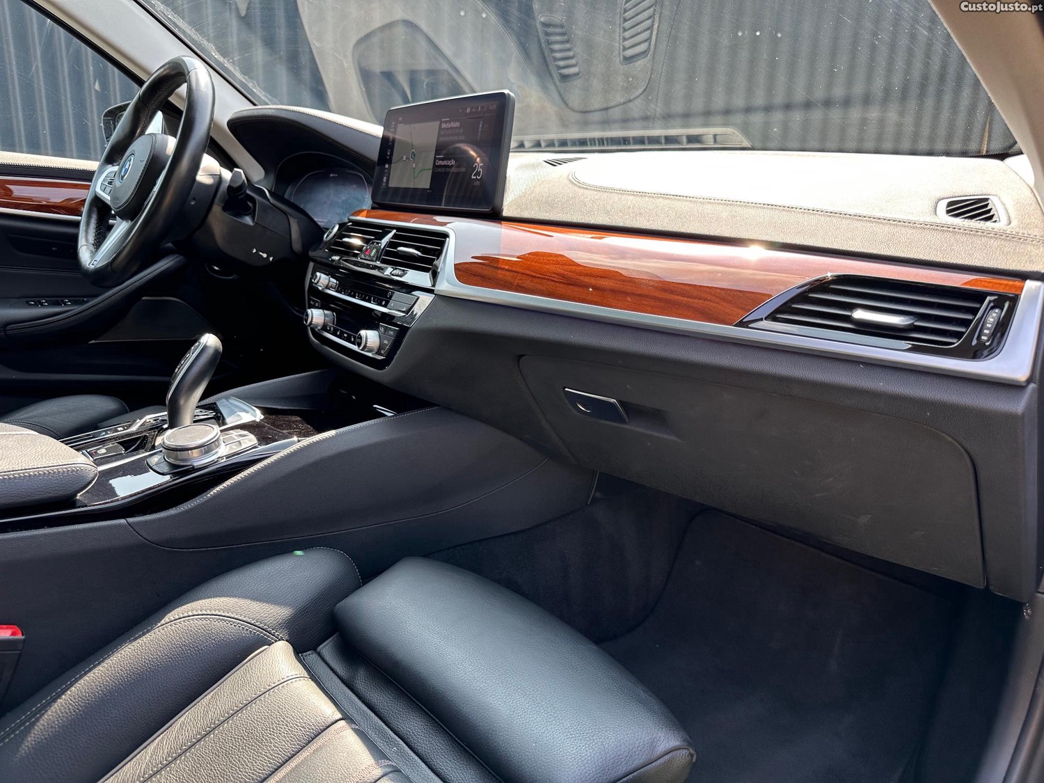 BMW 530 E — fotografia 3