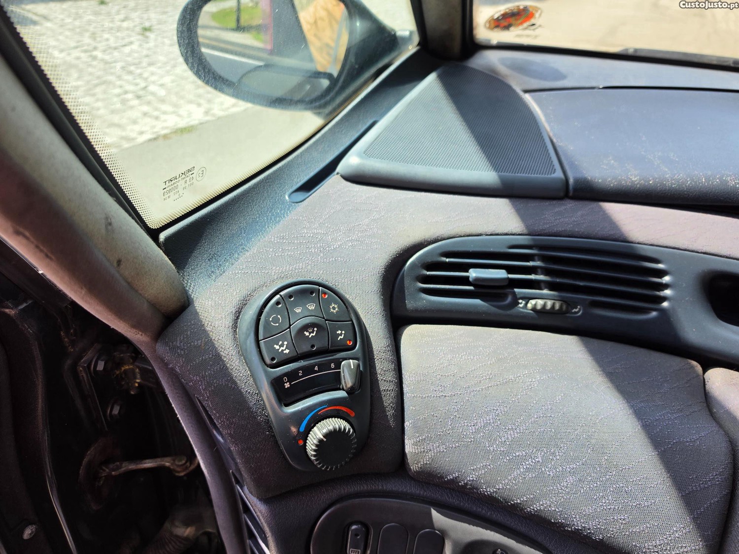 Renault Espace 2.2DT 7lugares — fotografia 4