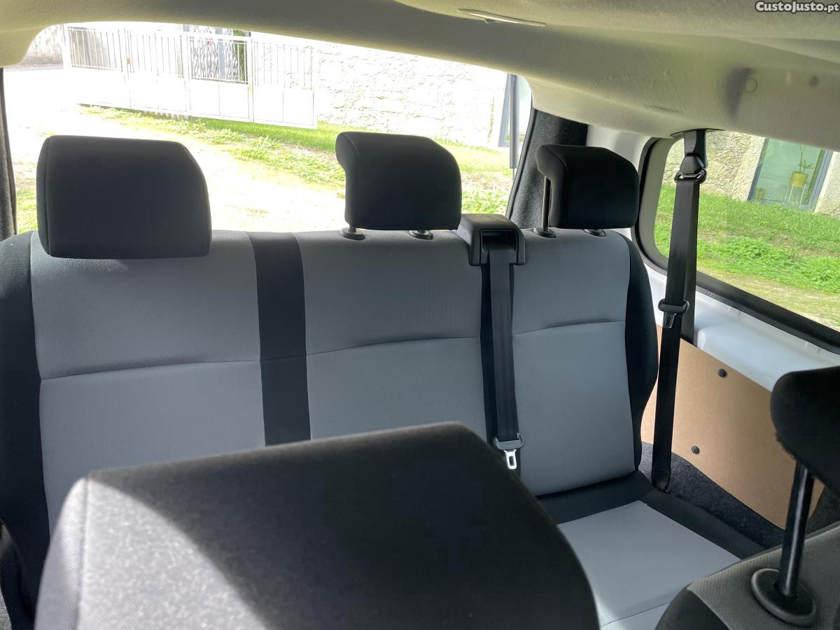 Citroën Jumpy HDI 9 Lugares 120 CV - 19 — photo 4