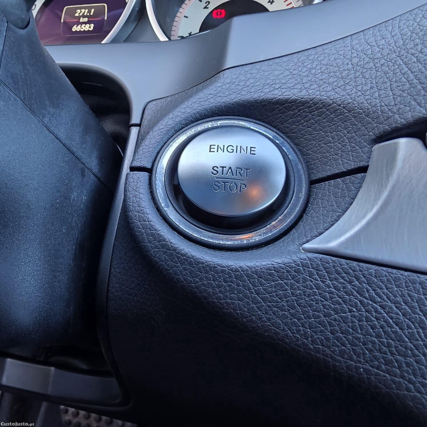 Mercedes-Benz E 220 CDi BlueEfficiency Auto — fotografia 19