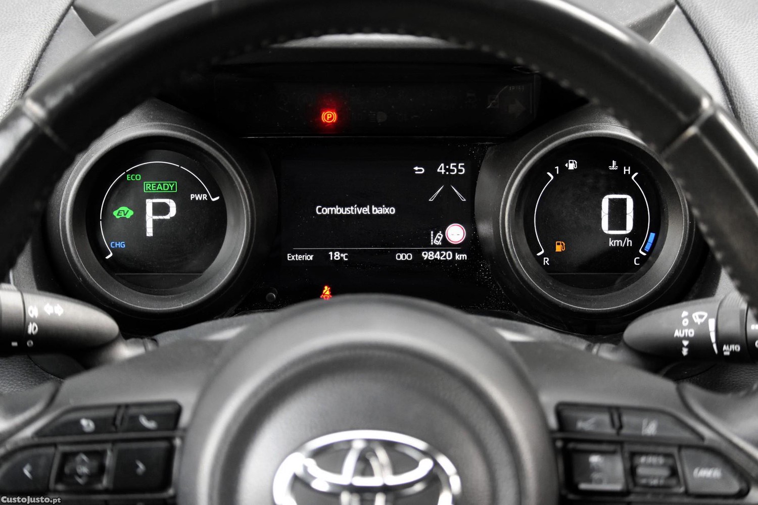 Toyota Yaris 1.5 HDF Comfort — fotografia 6