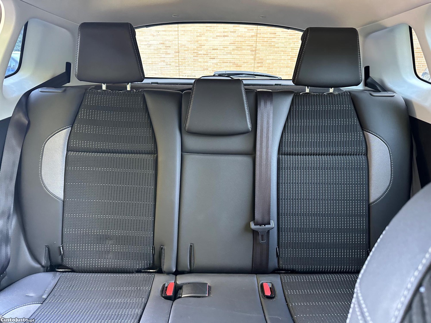 Peugeot 2008 Allure — fotografia 3