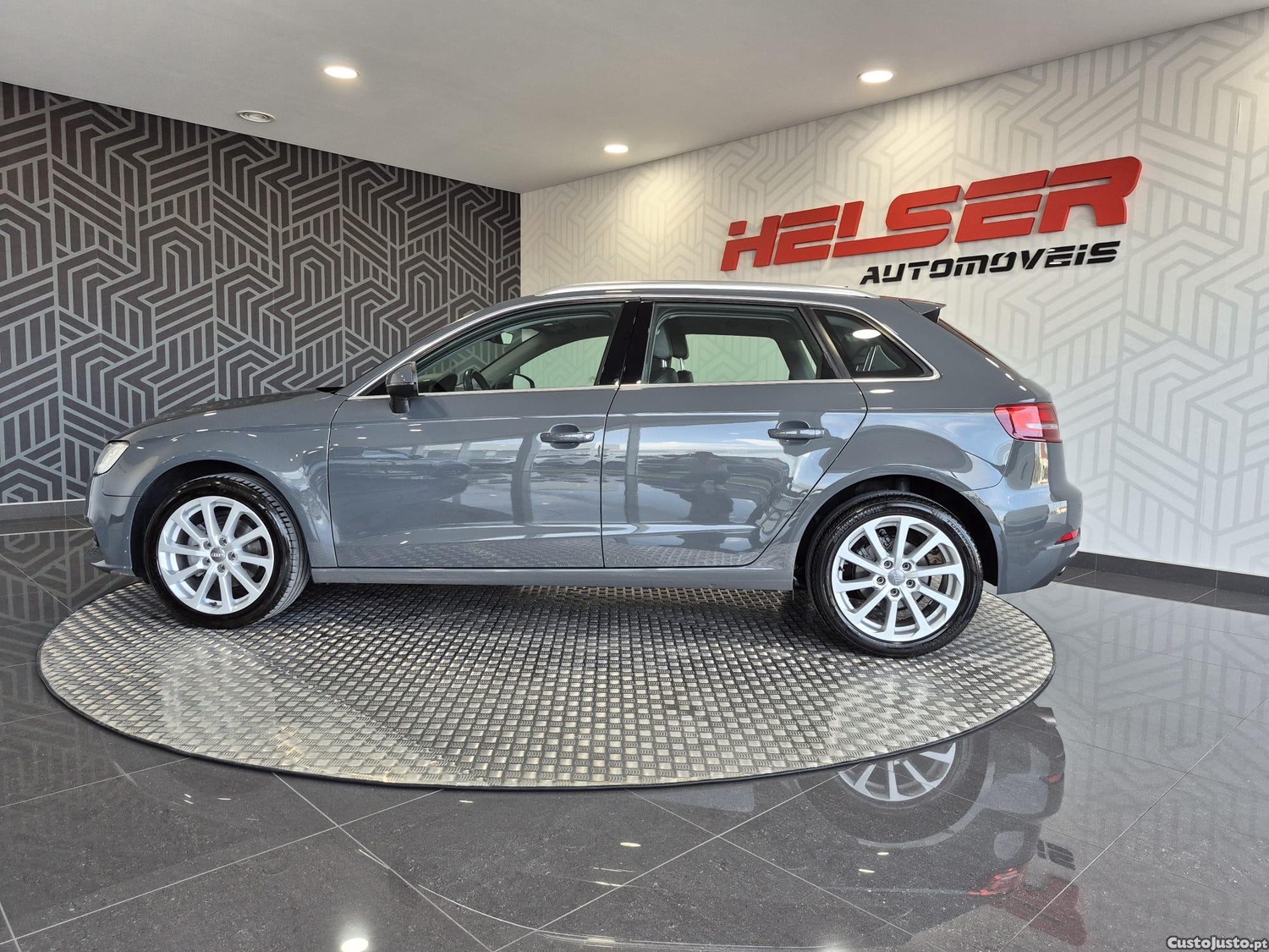 Audi A3 Sportback 1.6 TDI S-line - 19 foto 4