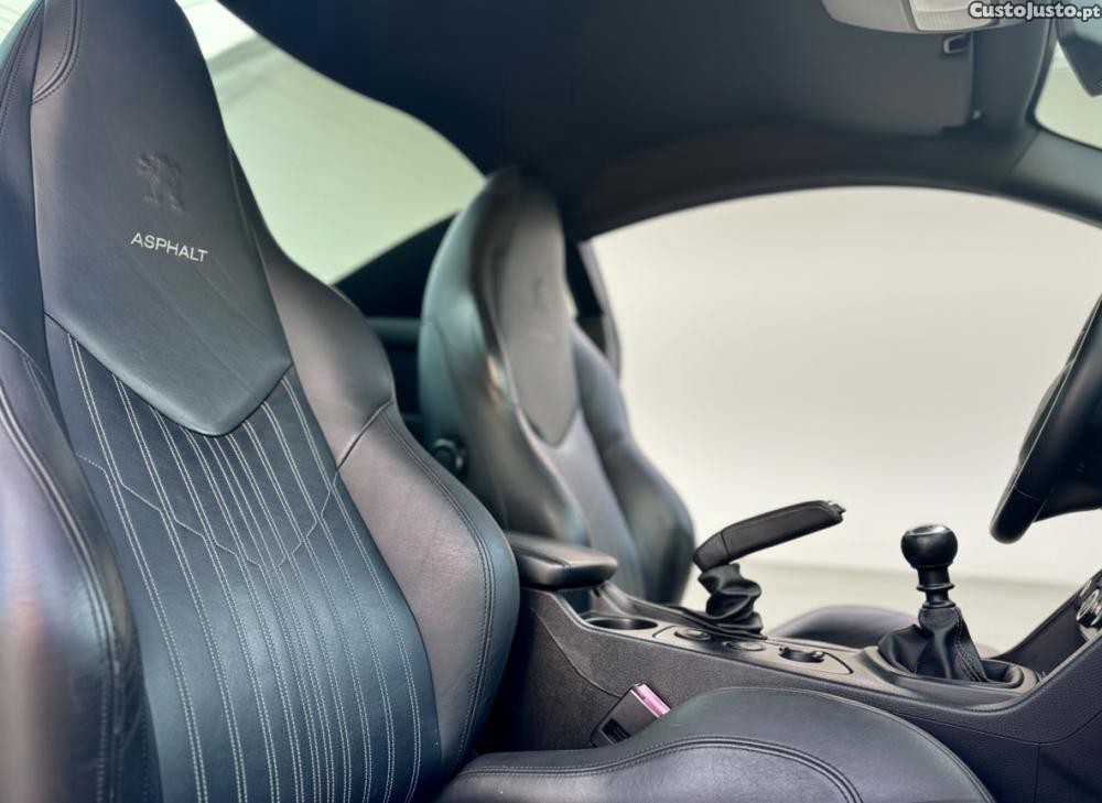 Peugeot RCZ 1.6 THP Asphalt — fotografia 8