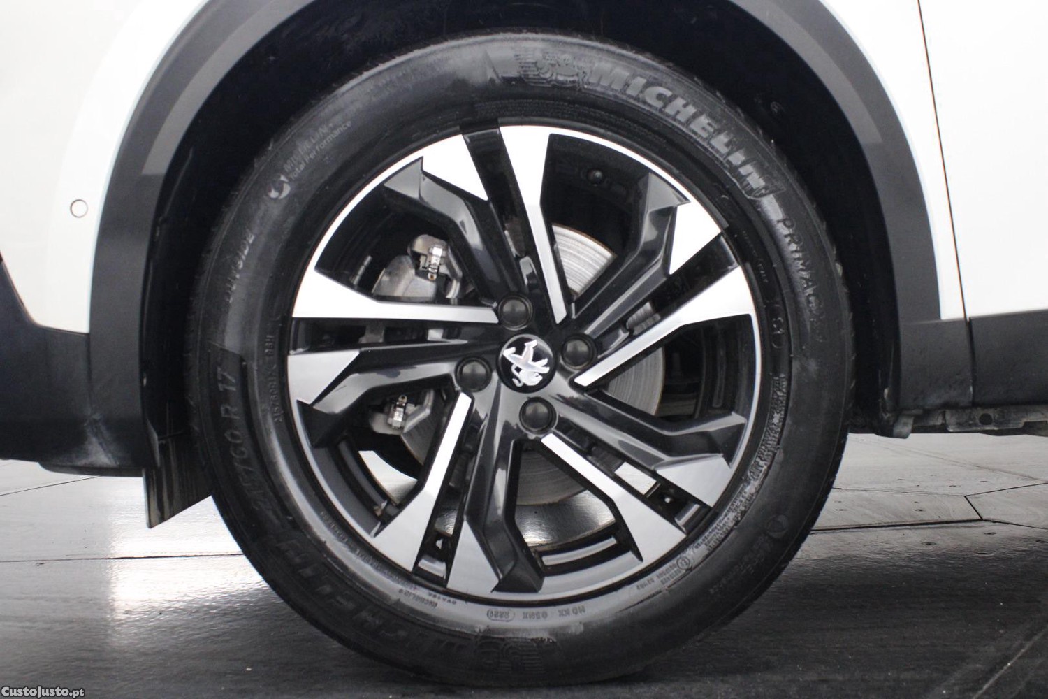 Peugeot e-2008 GT — fotografia 3
