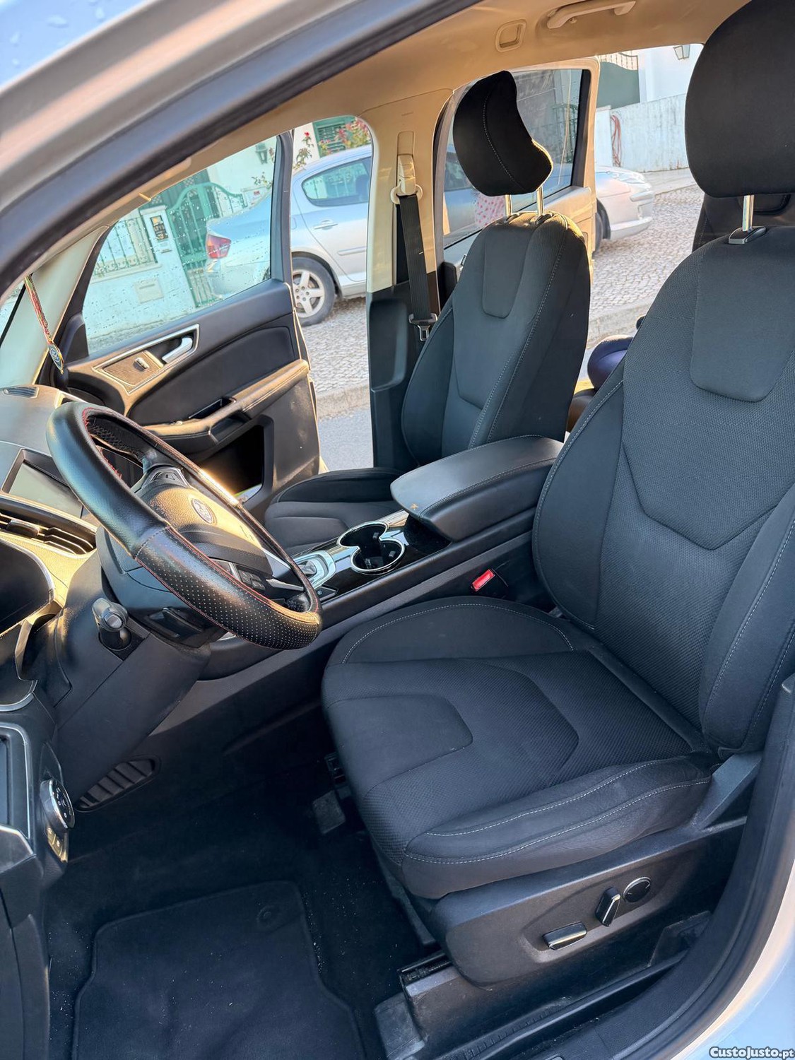Ford S-Max T — fotografia 3