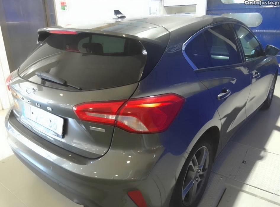 Ford Focus 1.5 — fotografia 5