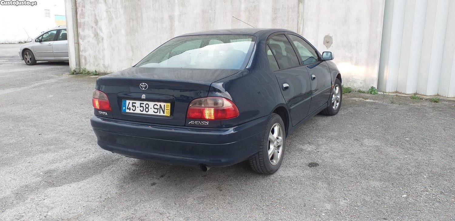 Toyota Avensis t22 - 01 — photo 2