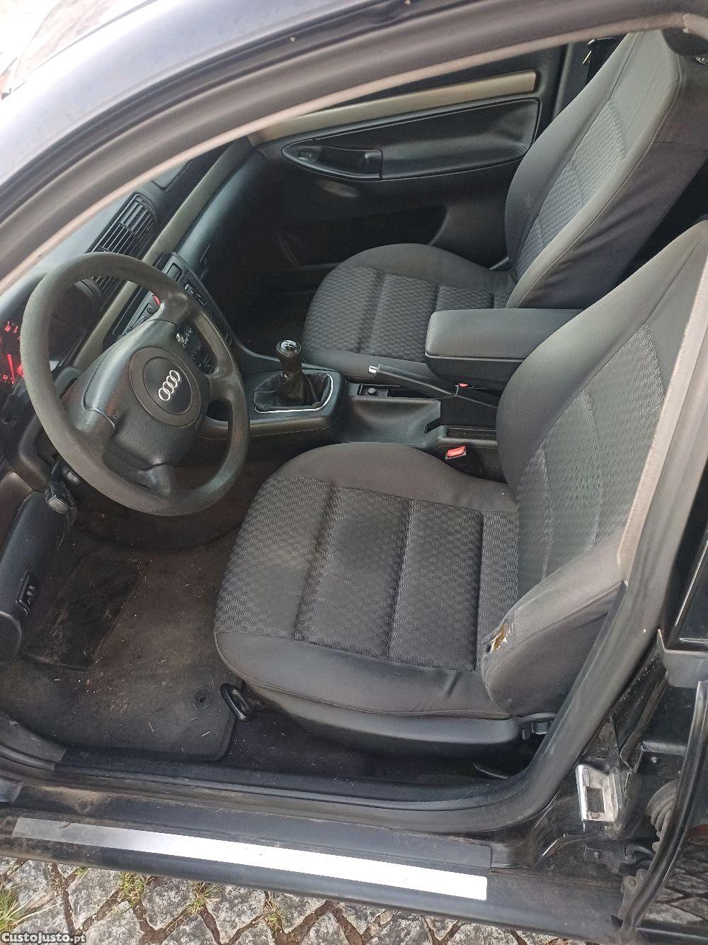 Audi A4 1.9 tdi 110cv — fotografia 6
