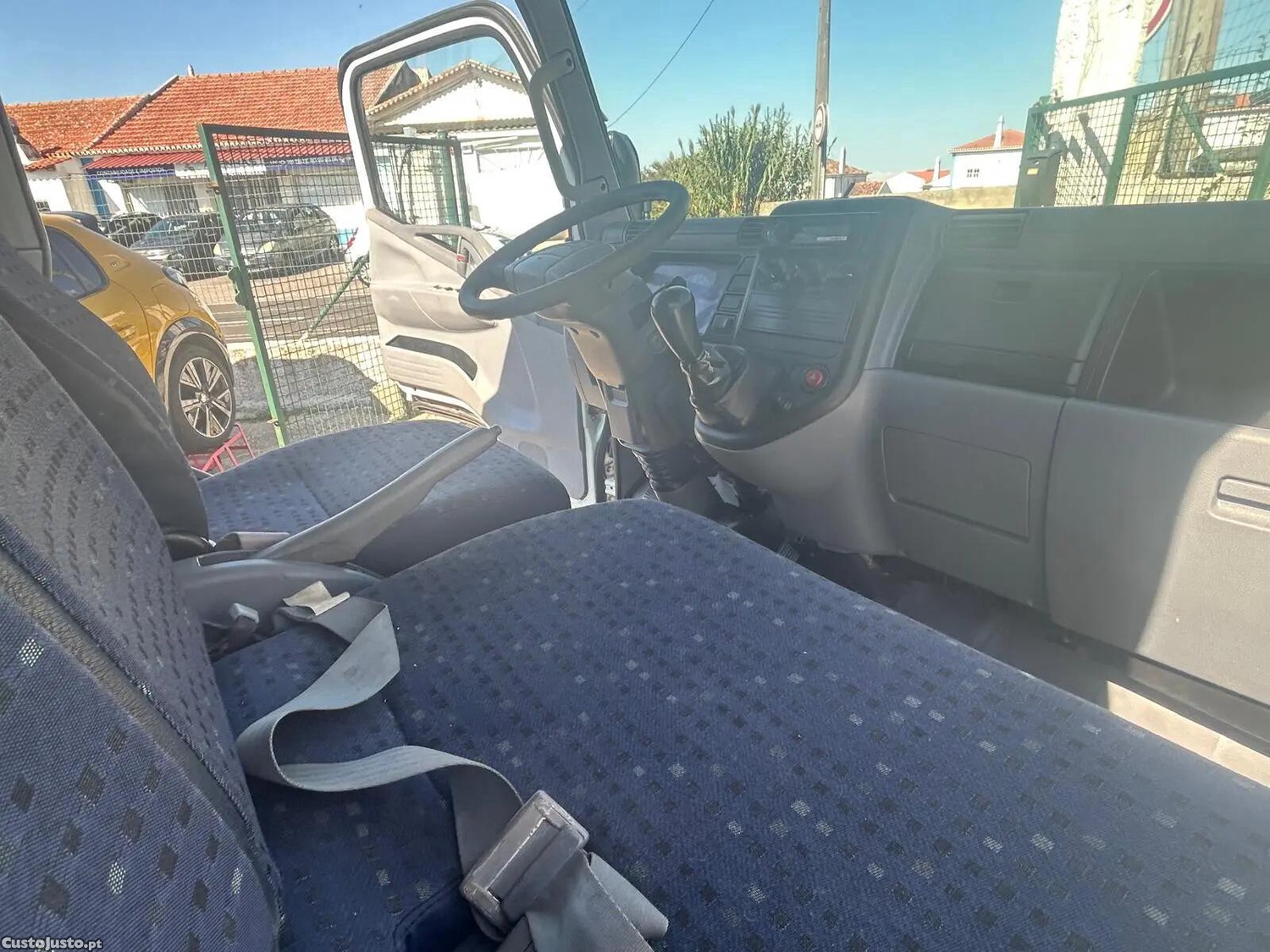 Mitsubishi Canter 3S13D — fotografia 4