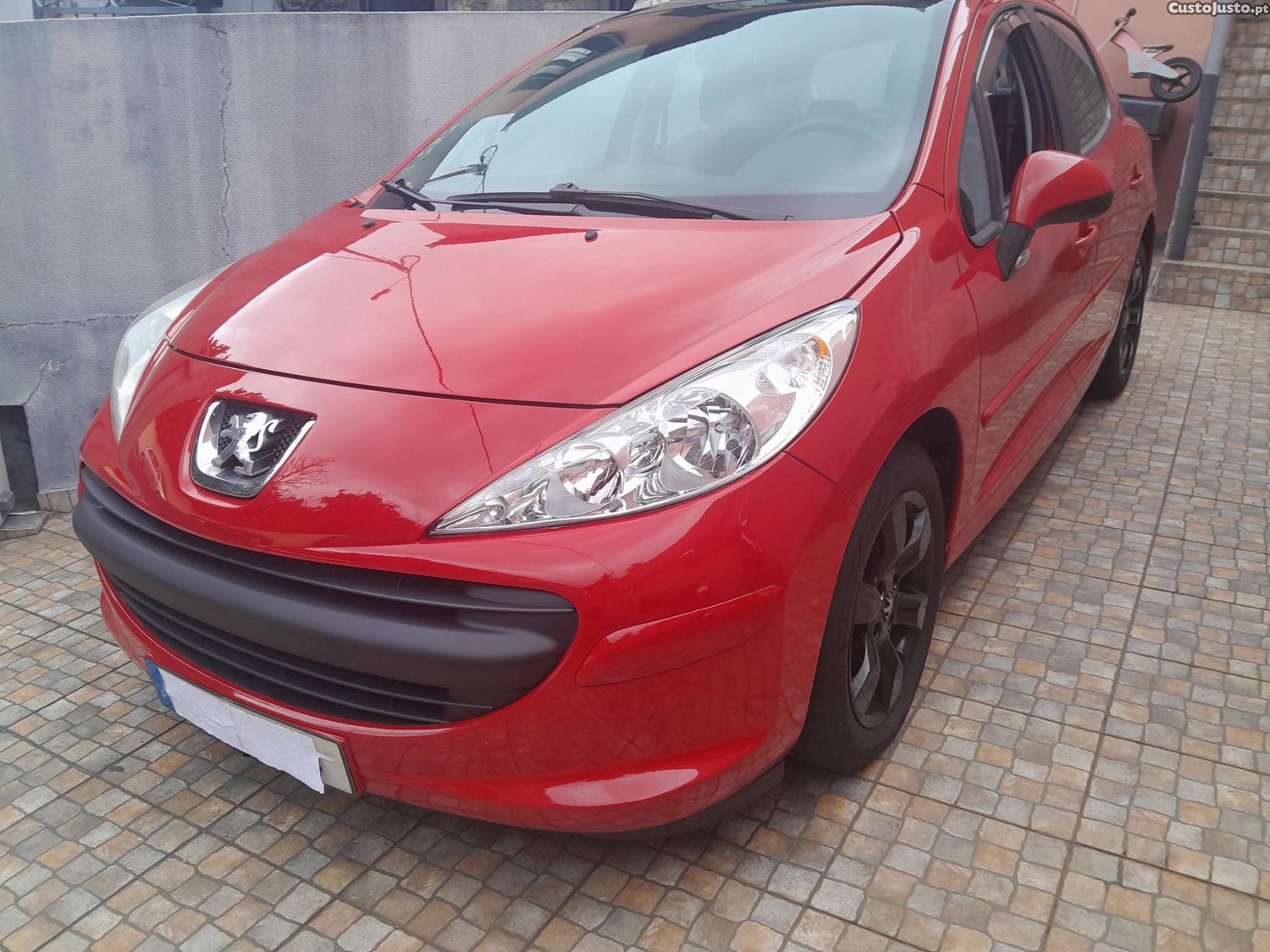 Peugeot 207 1600 hdi diesel - 07 foto 2