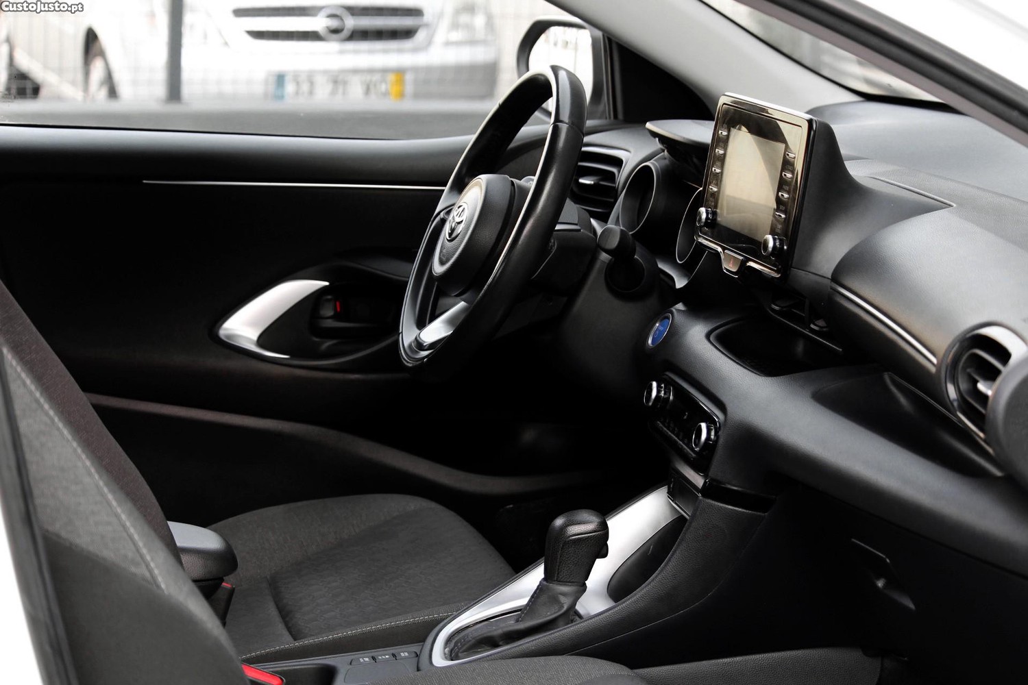 Toyota Yaris 1.5 HDF Comfort — fotografia 14